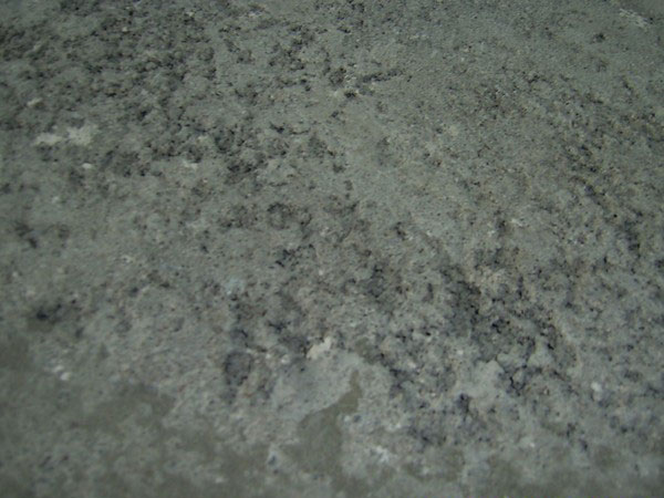 Укладка бесшовного наливного покрытия на основе резиновых матов в Балтийске