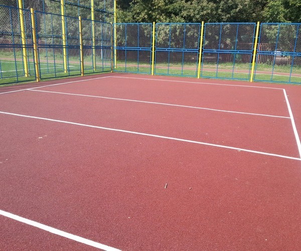 Укладка резинового рулонного покрытия