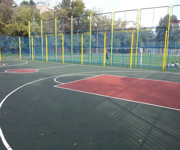 Укладка резинового рулонного покрытия