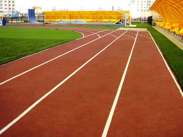 Укладка спортивных покрытий