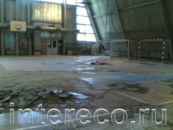 Монтаж бесшовного спортивного покрытия в г. Елеце