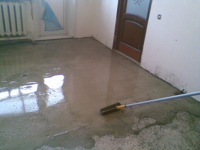 Монтаж самовыравнивающихся стяжек