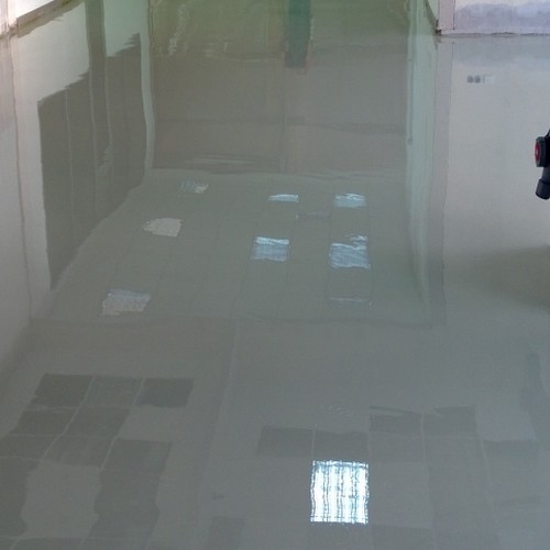 Устройство полимерного пола в помещении на ул. Новохохловская