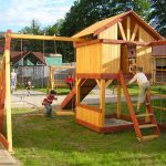 Деревянный детский игровой комплекс на даче