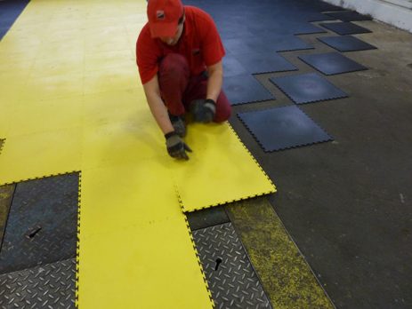 Полиуретановый клей для напольной плитки ПВХ