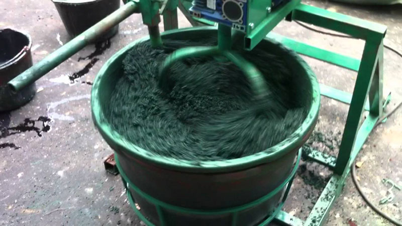 Процесс производства и укладки покрытия из резиновой крошки