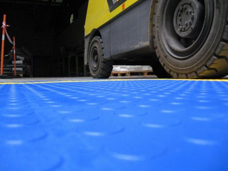 Устройство пола в производственном помещении