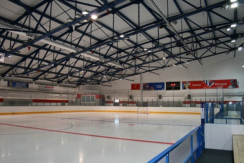 Обзор хоккейных арен для ледовых дворцов и уличных площадок