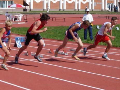 Применение резинового наливного покрытия на беговых дорожках