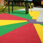 Резиновая плитка для детских площадок на даче